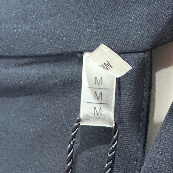 NWT Elie Tahari Silk Georgette Halter Top Medium Cowl Neck Navy Blue Chic - Picture 10 of 12